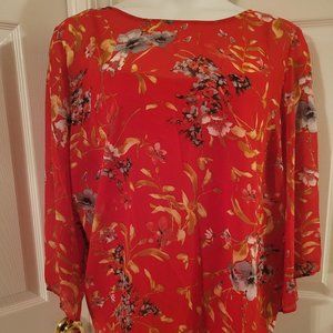 Avenue Floral Plus Blouse size 22/24